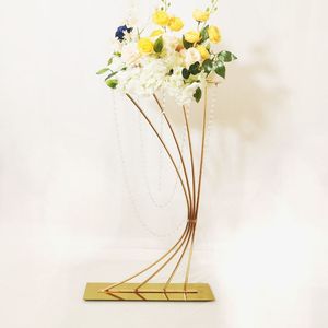 Decoração de casamento lustre suporte alto ouro metal vaso flor suporte peças centrais do casamento com contas de cristal