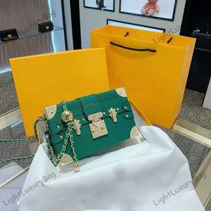 Дизайнер nocei charging case fashion маленькая квадратная коробка мешок цепь плеча с кросс куд. Женщины кожаная макияж классическая помада мешка для мобильного телефона 230901