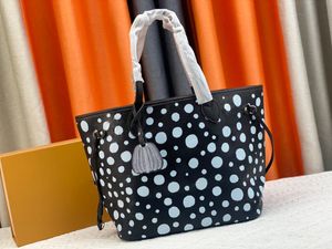 Designer-Einkaufstasche, Umhängetasche, Damentasche, Luxushandtaschen, Damentasche, Tragetaschen, gepunkteter Kürbis-Anhänger, mittelgroße Damen-Schulterhandtasche, große Einkaufstasche