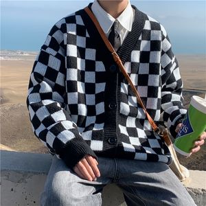 Suéter dos homens Homens Moda Checker Board Cardigan Sweatershirt Outono Inverno Solto Selvagem Tendência Estilo Preguiçoso Suéter Casal Moletom Jaqueta 230831