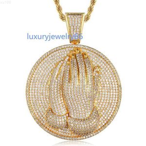 925 Silver 10K Solid Gold Moissanite Hip Hop Biżuteria Jezus Piece Micro Pave Iced Modlitwa Hands Wiselan