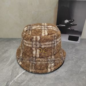 Hot bucket hat new hat fitted hats baseball designer designer bucket hat caps designer winter fashion hats are warm and comfortable five col