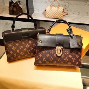 Luxury Designer handbags shoulder bags 10A high quality genuine leather flap lady crossbody bag purse wallet for woman designers bag fashion girl medium square bag