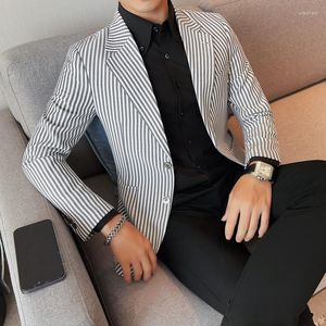 Abiti da uomo Giacca da uomo a righe autunnali di alta qualità per uomo Moda Slim Fit Blazer da lavoro casual Masculino Abbigliamento sociale da sposa