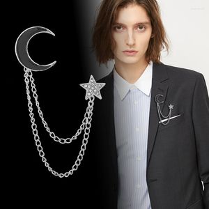 Broszki luksusowy projektant Tassel Star Moon Gold Color Brooch Corsage Metal Lapel Pin Bluckle Fashion Biżuteria Mężczyźni kobiety