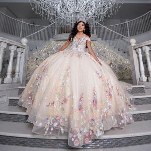 2024 Роскошное платье Quinceanera с аппликацией из кружева с 3D цветами и корсетом Vestidos De Quinceanera без рукавов с бисером и хрустальным бальным платьем