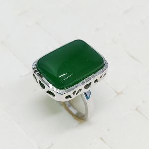 Anéis de cluster Natural Verde Calcedônia Fine Car Cost Serging S925 Pure Silver Ring HuoKou Inlay Fashion Joker