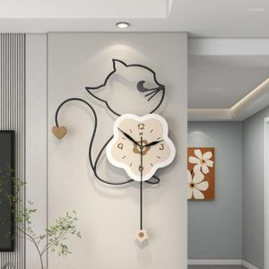 Wall Clocks Modern Fashion Style Draw Simple Clock Hanging Hands Watches Glass Quiet Bed Room Relogio De Parede Home Decorating Items