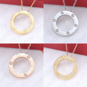 Designer Luxury Circle Love Necklace For Women Love Jewelry Diamond Chain Valentines Day Gift Halsband Chokerkedjan smycken Tillbehör Non Fading