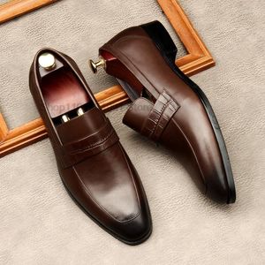 Klänningskor Spring Autumn Handgjorda äkta ko läder svartbrun slip-on italienska bröllop män formella affärsarbeten Oxford sko