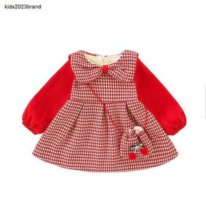 Abito da ragazza di design Boutique di alta qualità Abiti da bambino scozzesi rossi Abiti da bambina in cotone a maniche lunghe per ragazze di moda