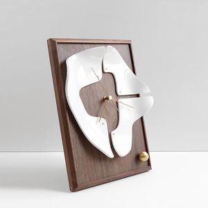 壁の時計パーソナライズされたサイレントウォッチラグジュアリー木製デザインモダンな時計オリジナルアート美学ユニークなノルディックサートホーム