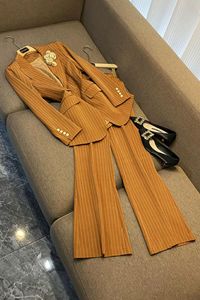 2023 Autumn Brown Striped 3D Flowers Two Piece Pants Set Long Sleeve Notched-Lapel Single-Breasted Blazers Top Long Pants Suits Set Two Piece Suits O3G300109