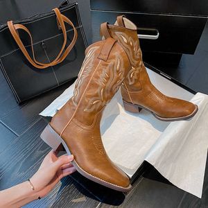 Mid Tube مطرزة Martin Boots للنساء مع الأسلوب العرقي والأزياء النسائية الكعب مربع مربع طويل 230830