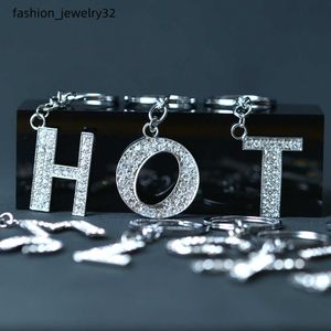 26 A-Z Crystal English Initial key rings Keychain letter charm Holders Handbag Pendant Fashion Jewelry Gift Will and Sandy