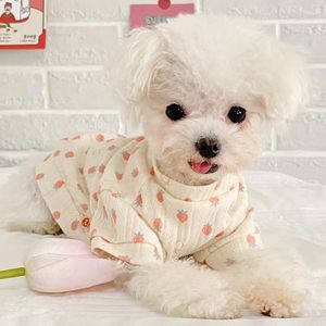 Vestuário para cães roupas para animais de estimação camisa de impressão de morango para cães roupas gato pequeno bonito doce primavera verão moda menina yorkshire acessórios