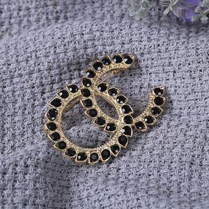 Desinger Brooch Luxury Brand Letter Pearl Brooches Pin Fashion Women Jewelry Accessories Gifts