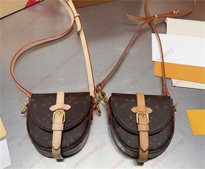 Micro Chantilly Handbag Designer väska kvinnor axel crossbody väskor plånbok hobo handväska hög kvalitet flip hasp monograms messenger satchel dhgate sacoche m46643