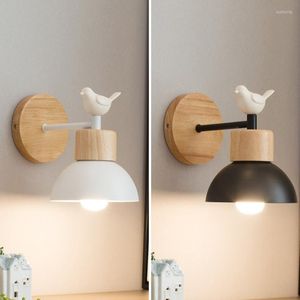 Lâmpadas de parede Nordic madeira pássaro lâmpada LED interruptor E27 preto branco luminárias decorativas para quarto sala de estar jantar bar iluminação