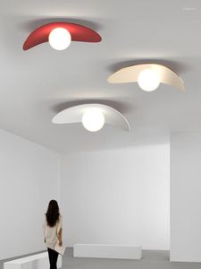 Światła sufitowe Kolor prosta lampa przejścia Kreatywna nowoczesna dioda LED balkonu