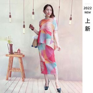 Women's T Shirts 2023 Miyake Pleated Skirt Set Spring Fashion Foreign Style Cartoon Slim Amazing Two-piece In Stock