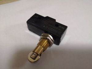 Interruptor de limite Omron Z-15GQ22-B Z15GQ22B