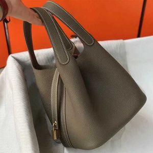 Sacola Picotin Lock Designer de luxo simples leve resistente ao desgaste saco feito à mão cesta de vegetais de couro clássico couro lichia design bolsa bolsa