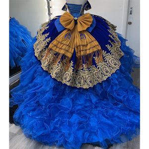 Büyüleyici mavi askısız quinceanera elbiseler altın dantel aplike kristaller katmanlı tull prenses vestidos korse tarzı balo elbiseler