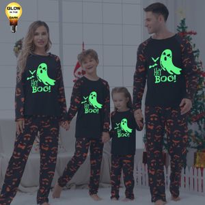 Family Matching Outfits Glow In Dark Halloween Family Matching Pajamas Sets Mommy and Me Pjs Clothes Father Mother Children Baby Sleepwear Outfits 230901