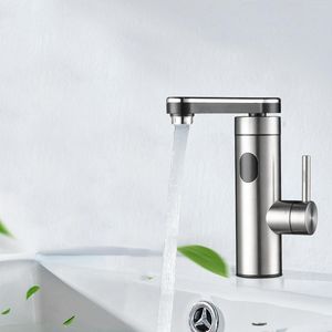 Kökskranar Electric Instant Heat Oucet Dual-Use Tank-Less Water Knackar snabbt anti-glidströmbrytare och kall dubbelkontroll