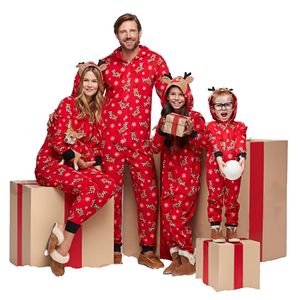 Dopasowanie rodzinne stroje 2024 Rodzina Bożego Narodzenia Rompers dorosły dzieciak dziecięcy rodzina pasują do strojów piżamą Xmas Deer Family Looking Dopasowanie Jumpsuits 230901