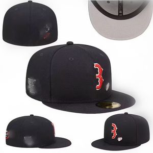 Designer Hat Mens Baseball Fited Hats Classic Black Color Hip Hop Chicago Sport Full Closed Design Caps Caps Capeau Stitch Heart Hustle Flowers OptGt