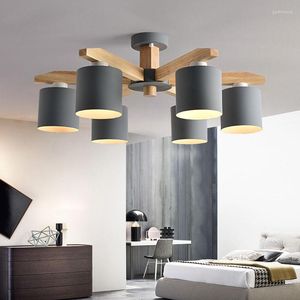 Chandeliers Modern Nordic Solid Wood LED Ceiling Chandelier E27 With Iron Lampshade Creative Lighting Fixtures Lamparas Colgantes Wooden