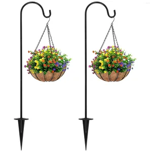 Hooks 2 PCS Iron Floor Plug Garden Hanging Holder Plants Outdoor Lanterns Hanger Bird Feater Stand Gardening Decor Pole