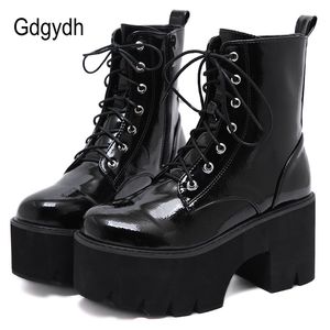 Botas Gdgydh Mulher Lace Outono Botas Mulheres Senhoras Chunky Wedge Platform Black Patent Leather Ankle Boots Punk Goth Chegada 230901