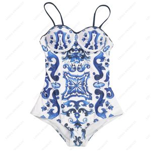 costume da bagno donna sexy bikini vestito da yoga due pezzi e un pezzo stile designer di lusso completo logo lettere stampate ragazza colorata swimsui213K