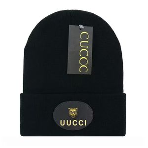 Cappelli a secchiello Designer Beanie Cap Lusso Nuovo Cappello lavorato a maglia Uomo Cashmere Alfabeto Personalizzato Street Style Coppia Copricapo Moda all'aperto Antivento Stretch