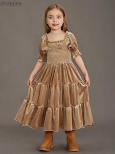 Grundläggande casual klänningar Nya prinsessor Girls Velvet Classic Retro Dress Clothing Baby Kids Princess Party Dress Barn Christmaskläder i 4-12 år LST230904