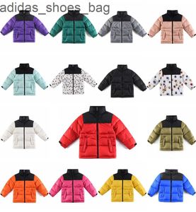 Kinder Daunen NF Jungen Mädchen Mantel Designer Winterjacke Warme schwarze Kleidung Rot Gelb Parka Pufferjacken Outdoor Letter Bear Print Outwear Kinder Windjacke