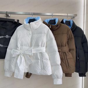 Kieł kurtki Designer Designer Winter Coats Classic Triangler Nowy styl Downs Super ciepło z niebieskim wewnętrznym SML