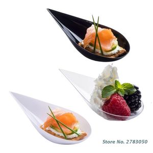 Engångskoppar sugrör 100st plast aptitretare plattor Dessert Bowl Spoon Shaped Plate Ice Cream Tea paus Buffé Tabellery 230901