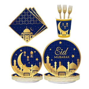 ディナーウェアセット48個イスラム教徒の幸福のためのEid Mubarak Tablewareセットラマダンデザートプレートナプキンとフォークステーブルデコレーションサプライ230901