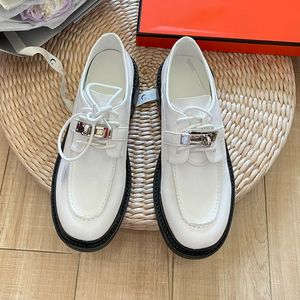 Nova cabeça redonda sapatos femininos de luxo designer clássico bloqueio fivela antiderrapante mocassins sapatos sola grossa salto grosso couro genuíno sola grande senhoras sapatos de couro de bezerro