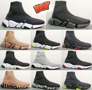 Designer Paris Balencaigas skor Sockskor för mig Kvinnor Triple-S svart vit röd andningsbara sneakers Race Runner Shoes Balencaigas Shoes Walking Sports Outdoor