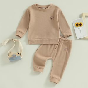 Set di abbigliamento Moda manica lunga Neonate Ragazzi Completi Completo Inverno Autunno Arcobaleno Ricamo Top con cappuccio Pantaloni 2 pezzi Set Vestiti per bambini 230901