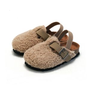 Slipper Child Baby Boys Girls Warm Fuzzy Plush Sandals Cork Faux Päls Flats Toddler Prewalker Elastic Back Strap 230901