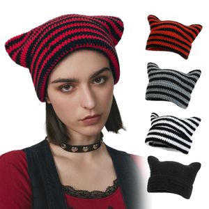 Kadınlar için tığ işi şapkalar kedi Beanie vintage şerit beanies kadınlar tilki şapka grunge aksesuarları kadınlar için eğimli beanies