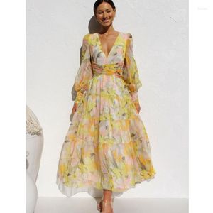 Casual Dresses 2023 Autumn Elegant Loose Bohemian Style Bright Yellow Print präglade lykta ärmar V-Neck Hög midja stor svängklänning