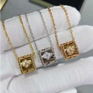 ペンダントネックレスデザイナージュエリーラグジュアリーCJewelers VCレターバタフライ四つ葉の花フルドリルセーターチェーンヤアイドスコープネックレスオリジナルパッケージ