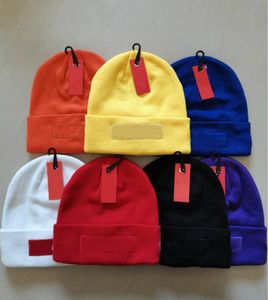 Moda Örgü Beanie Hat Pamuklu Sıcak Yumuşak Hip Hop Erkekler Kadınlar Snapback Bobble Hats Kış Düz Renk Günlük Kapağı